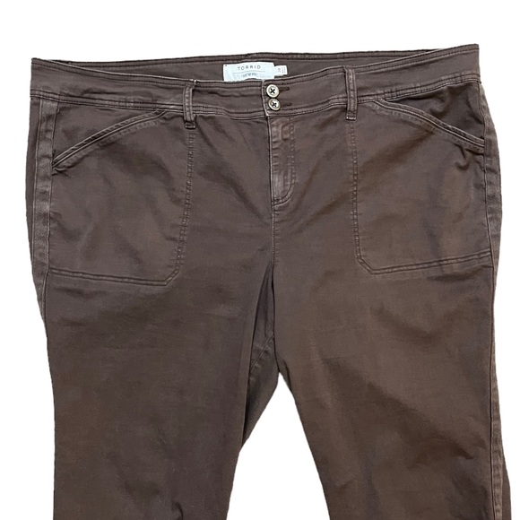 Torrid Aviator Mid Rise Stretch Pants - Picture 4 of 11